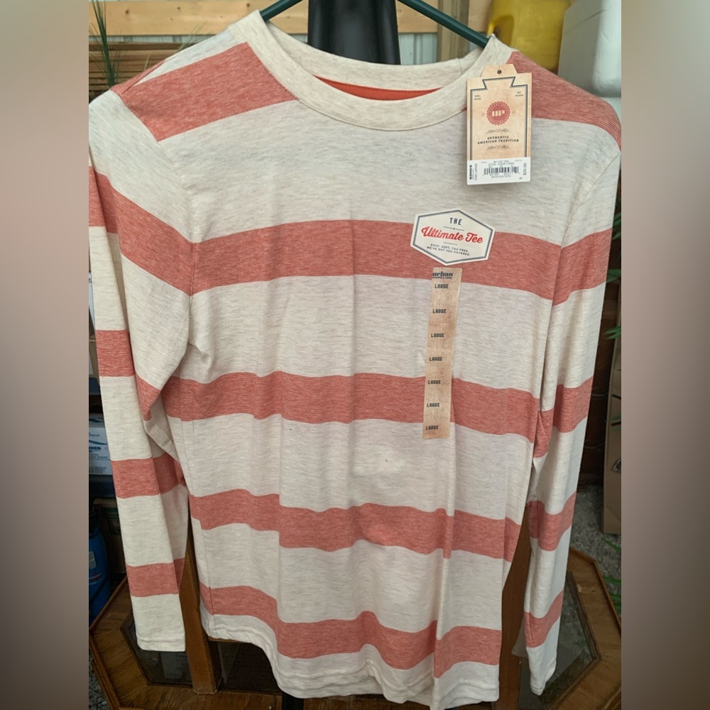 NWT Boys Urban Pipeline Long sleeve tee